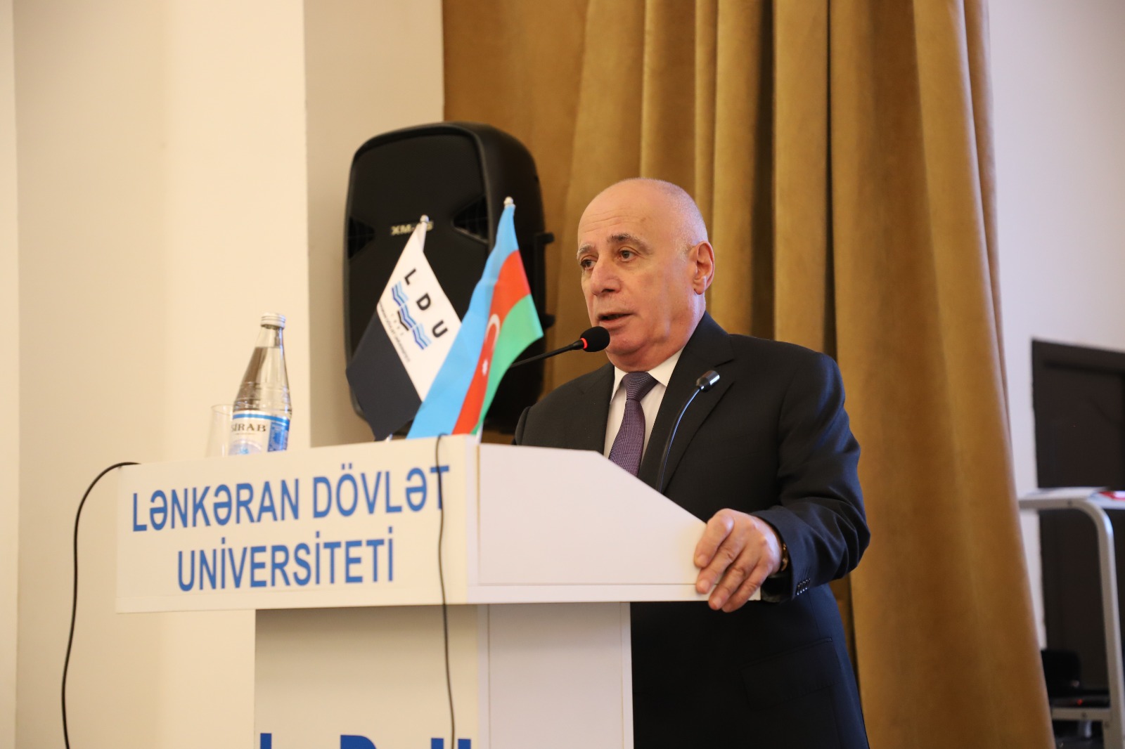 LDU-da iqtisadi mövzuda respublika elmi-praktiki konfrans keçirilib