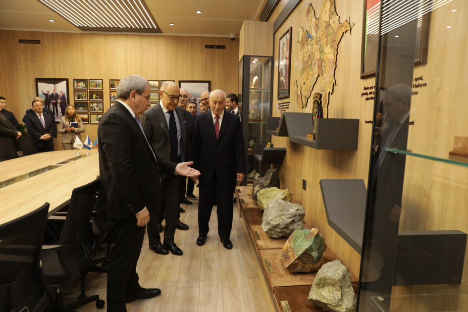 BDU-da “Azerbaijan International Mining Company Limited” şirkətinin xüsusi auditoriyası açılıb - FOTOLAR