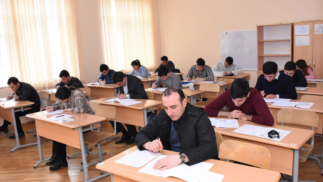 Vergi orqanlarında işləmək istəyən namizədlər üçün tеst imtаhаnı keçirilib