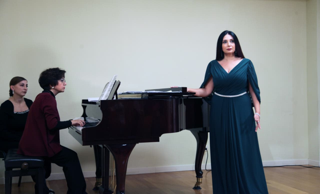 Klassik vokal musiqisi konserti keçirilib - FOTOLAR