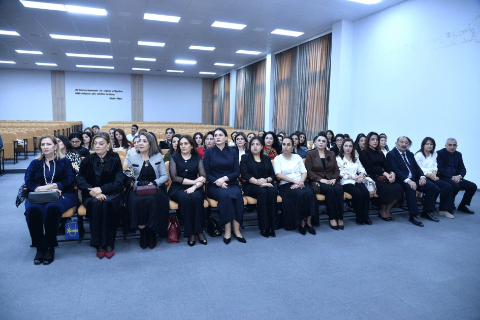 “Məktəbin dəstəkləyici rəhbərlik modeli” təlimləri başa çatıb - FOTOLAR