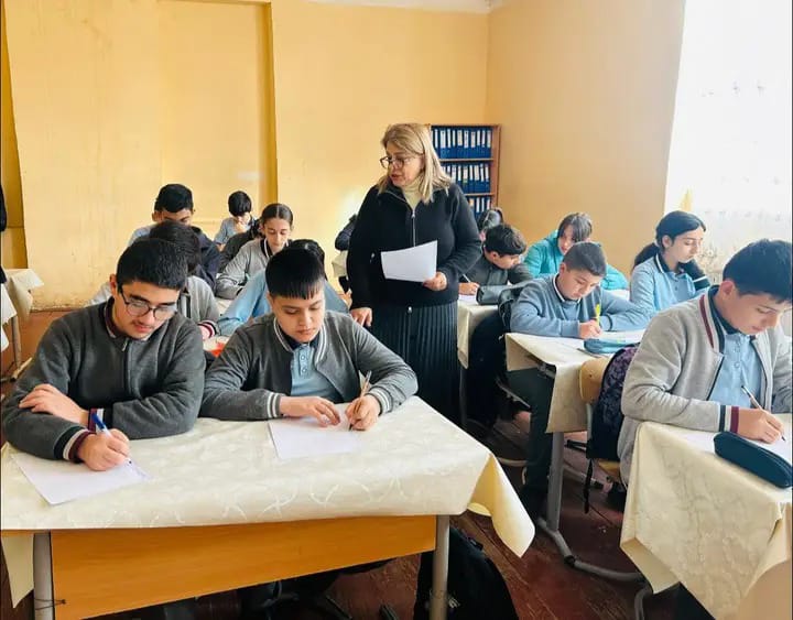 Astara məktəbində 8 "B" sinfi şagirdləri ilə "Etik davranış" mövzusunda maarifləndirici görüş keçirilib