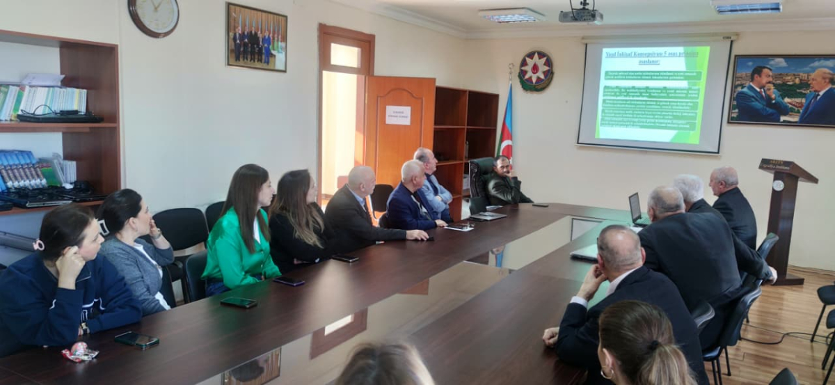 Coğrafiya İnstitutunun elmi seminarında yaşıl iqtisadiyyata dair məruzə dinlənilib - FOTO