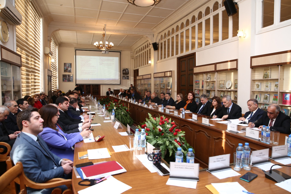 ADPU imtahan sessiyasına hazırdır – 11 500 tələbə imtahan verəcək - FOTOLAR