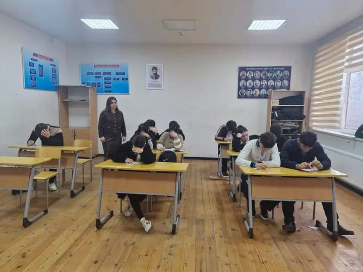 Qax rayon Tasmalı kənd tam orta məktəbində xarici dillər fənninin tədrisi yoxlanılıb