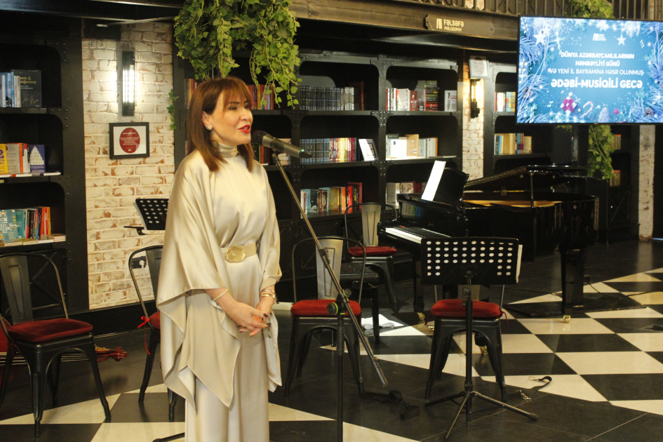 Bakı Kitab Mərkəzində ədəbi-musiqili gecə keçirilib