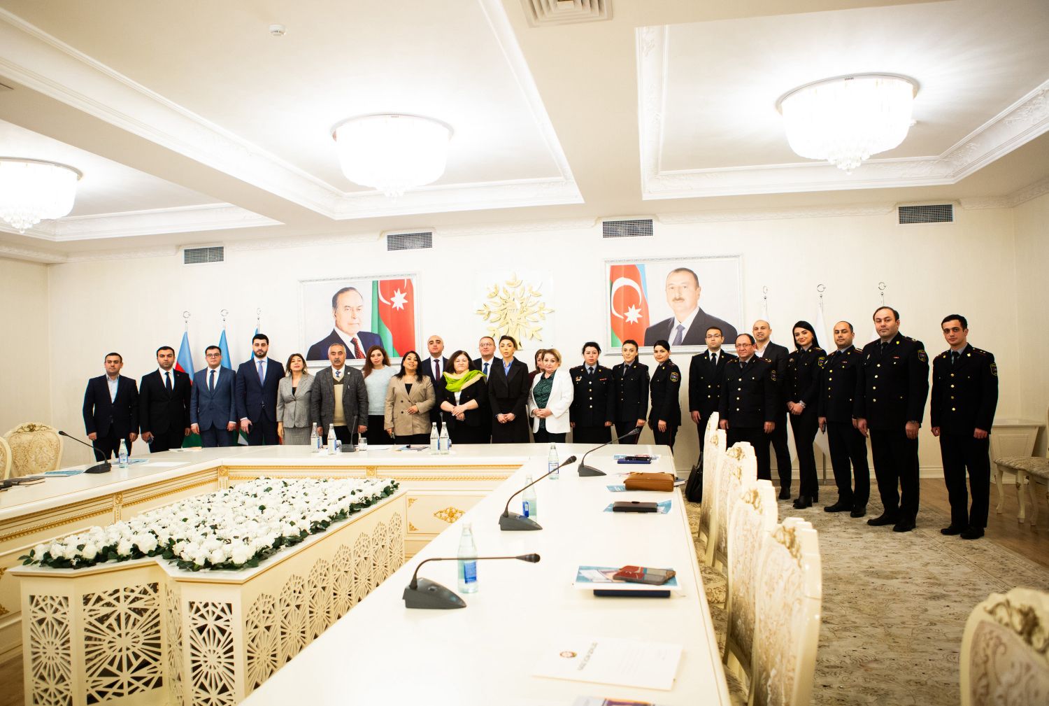 “Cəmiyyət və Sosial İnteqrasiya” layihəsi çərçivəsində dəyirmi masa müzakirəsi keçirildi – FOTOLAR