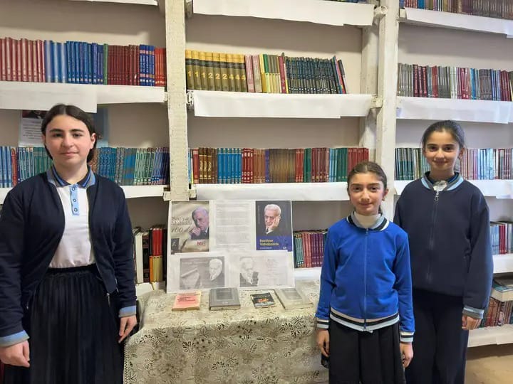 Bəxtiyar Vahabzadənin yaradıcılığına həsr olunmuş poeziya dəqiqələri keçirilib