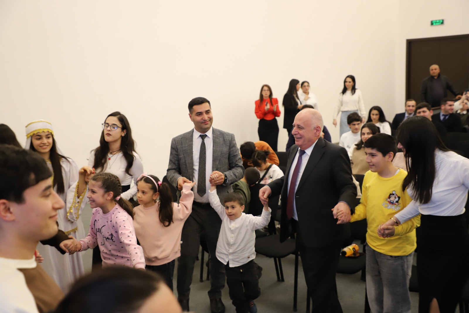 LDU-da “Yeni il karnavalı” keçirilib 