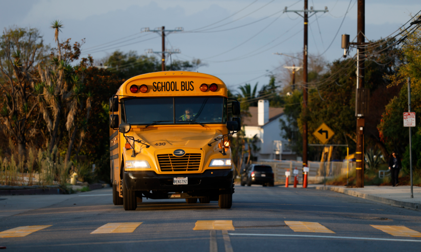 LAUSD-də maliyyə çətinlikləri səbəbilə məktəblərdə ixtisarlar və bağlanmalar başlayır