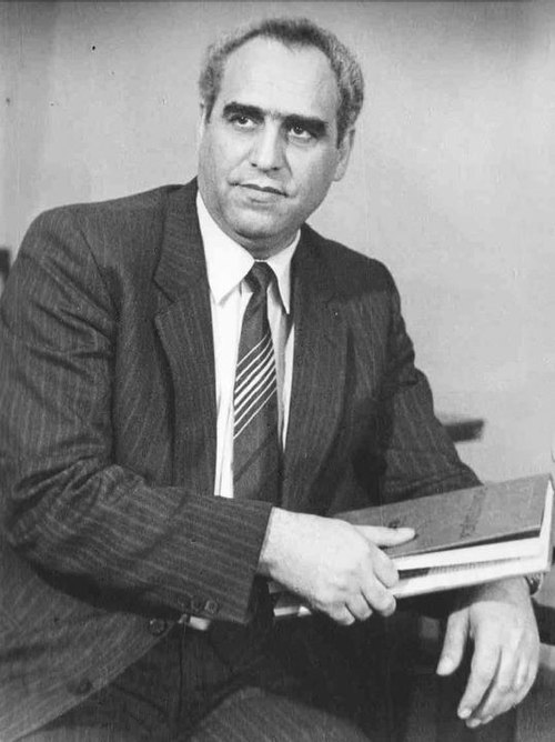 Şahmar Əkbərzadənin anadan olmasının 84-cü ili tamam olur