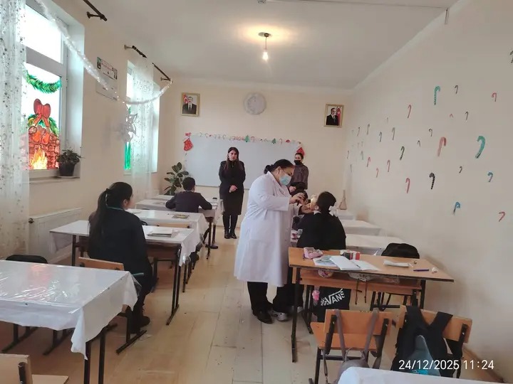 Salyan şəhər M.Muradxanov adına 6 nömrəli tam orta məktəbdə planlı tibbi baxış keçirildi