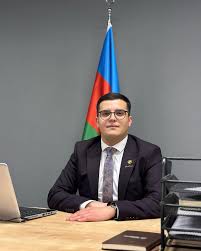 Əmrah Həsənli:"Müəllim yalnız proqram icraçısı deyil, təhsilin əsas daşıyıcısıdır"