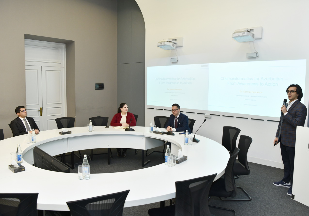 ADNSU-da “Azərbaycan üçün kemoinformatika: Məlumatlılıqdan praktik addımlara” mövzusunda seminar keçirilib