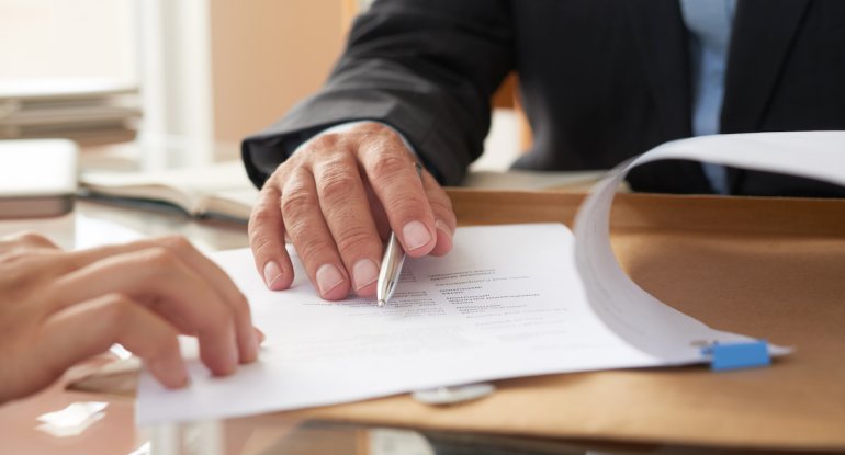 “Süni sinif” açan 48 özəl məktəbin lisenziyası ləğv edildi