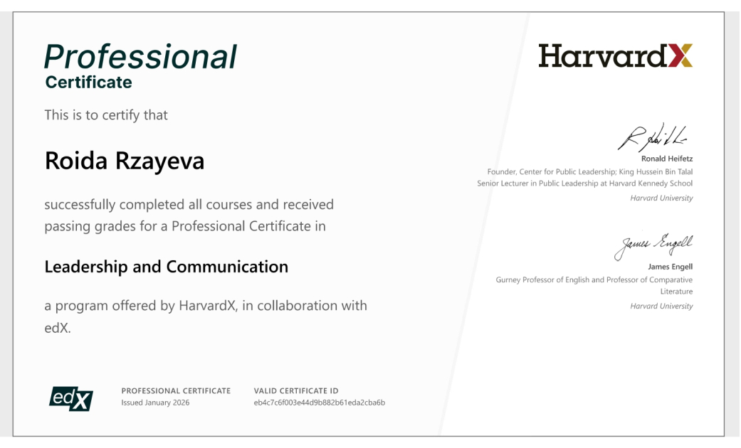 Şərqşünas-alim Harvard Universitetinin sertifikatını alıb - FOTO