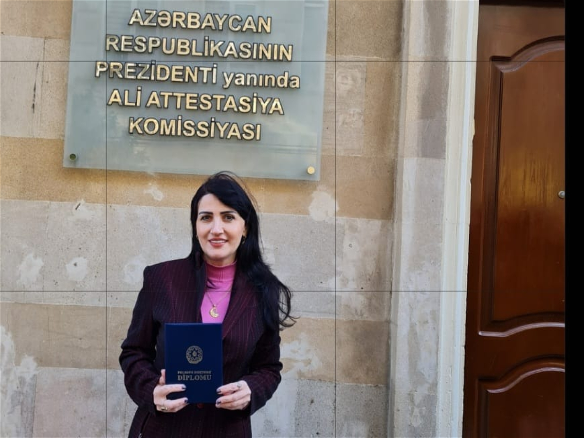 Azərbaycan Dillər Universitetinin müəlliminə fəlsəfə doktoru elmi dərəcəsi verilib