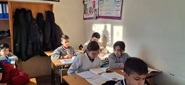 Zaqatala Çökəkoba kənd tam orta məktəbində VI sinifdə "Oxu dəqiqələri" keçirilib