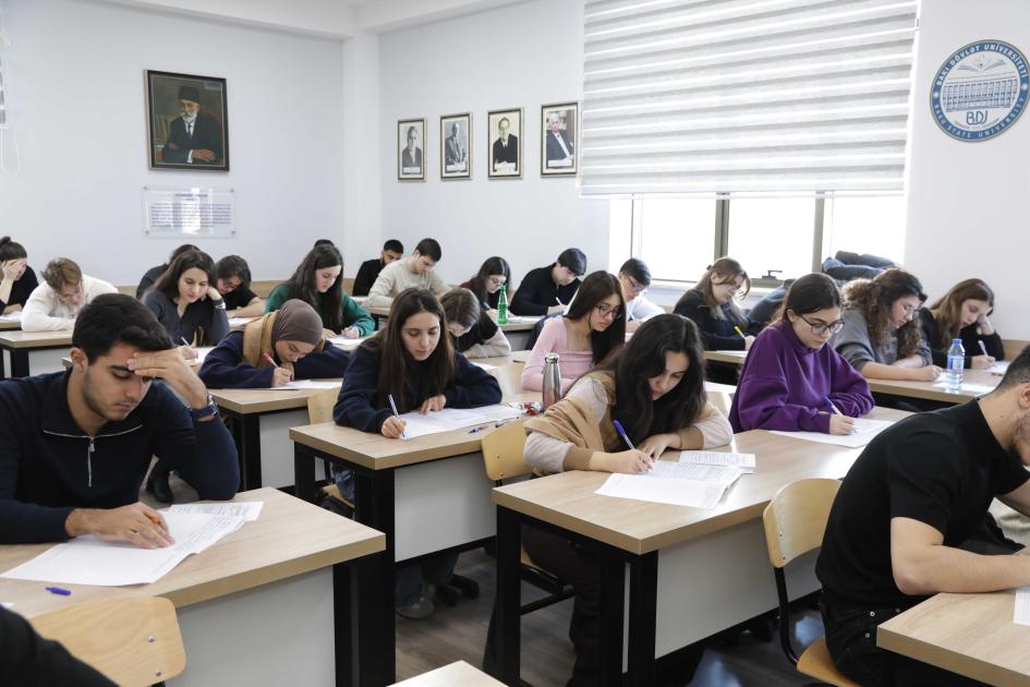 BDU-da qış imtahan sessiyasında 22 minə yaxın tələbə iştirak edir