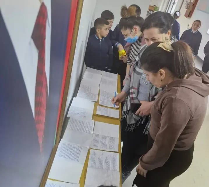 Qax rayon Tasmalı kənd tam orta məktəbində "Səliqəli xətt müsabiqəsi" başlayıb