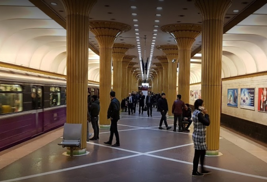 Bakı metrosunun “Nərimanov” stansiyasında sərnişin stansiya yoluna düşüb