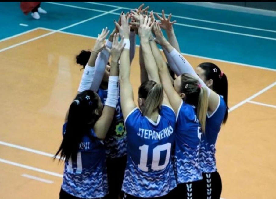 UNEC Voleybol komandası VIII turda qalib gəldi