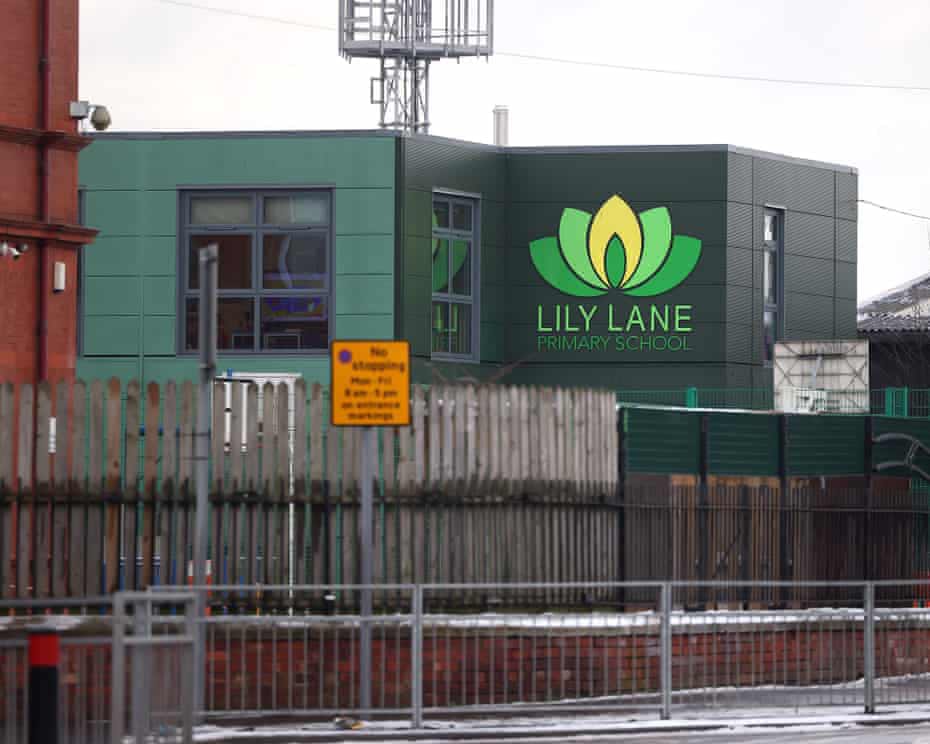 Böyük Mançesterdə müəllimlər “zorakılıq mədəniyyəti”nə qarşı tətilə çıxdılar