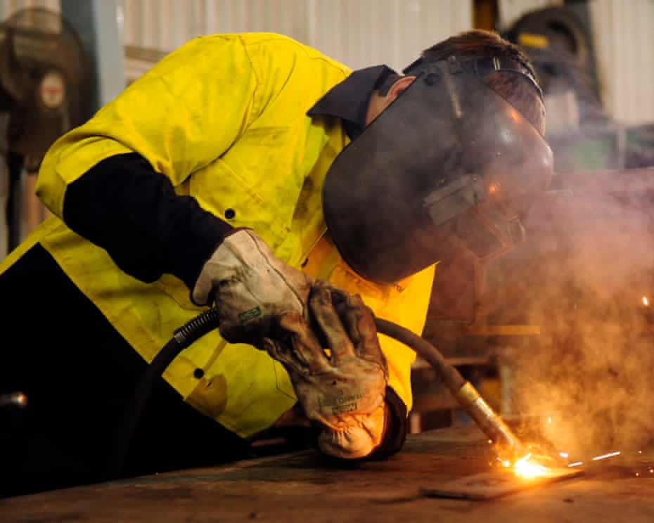 City & Guilds-in biznes qolunun satışı araşdırılır: rəhbərlərə milyonluq bonuslar verilib