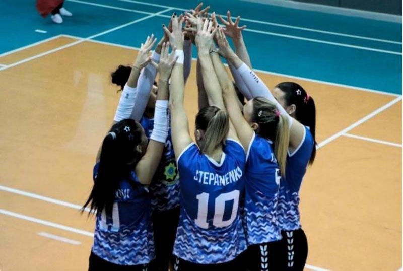 UNEC Voleybol komandası Yüksək Liqada növbəti qələbəsini qazandı!