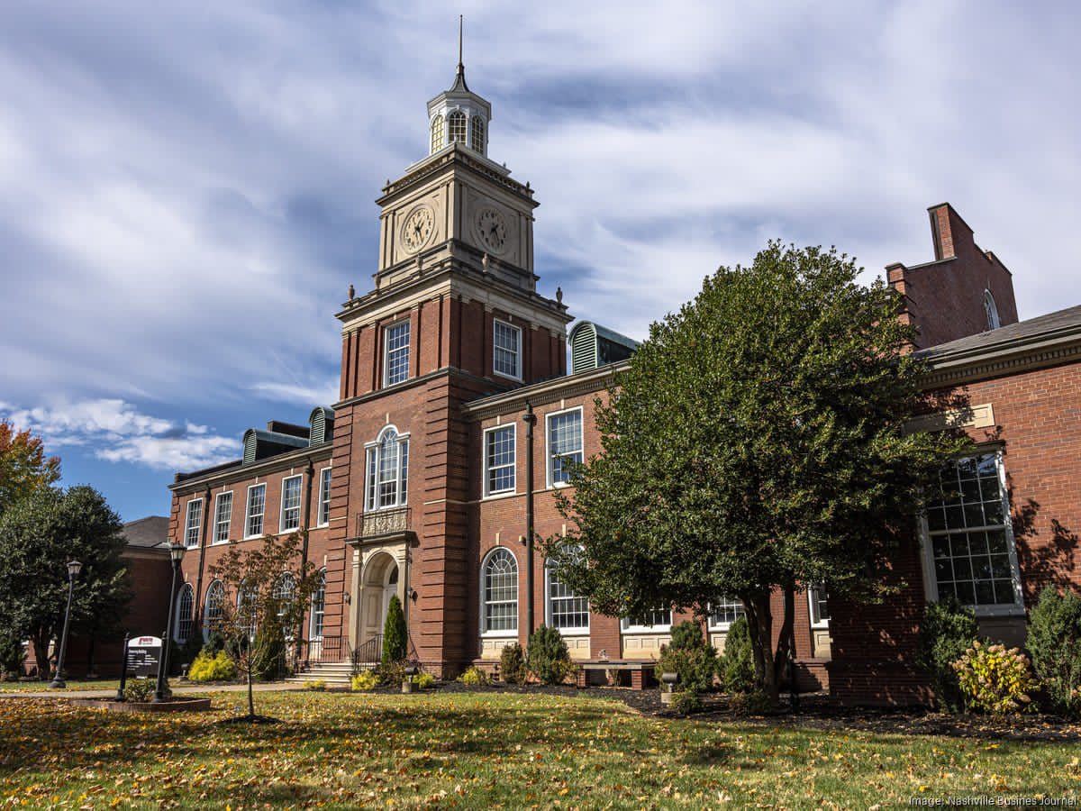 İşdən çıxarılan professora 500,000 dollar ödəyəcək