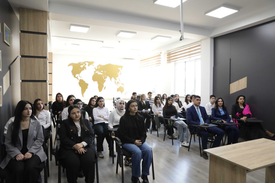 BDU-da “Nanotexnologiyalar və nanotexnoloji aspektlər” mövzusunda təlim keçirilib - FOTO