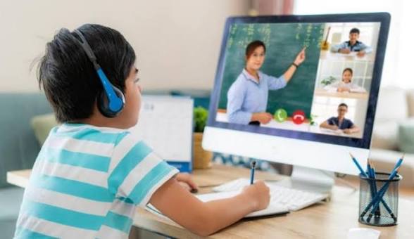 Azərbaycanda bu məktəblər distant təhsilə keçir