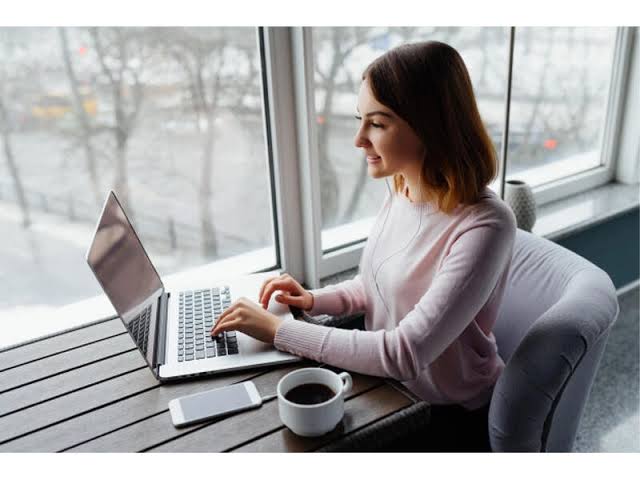 KİV: İran qlobal internetlə əlaqəni kəsməyə hazırlaşır