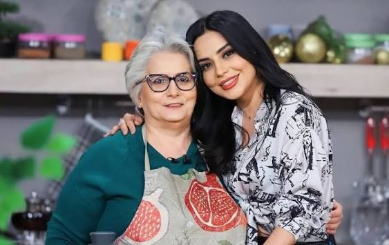 Aparıcı Vüsalə Əlizadənin anası xəstəxanaya yerləşdirilib