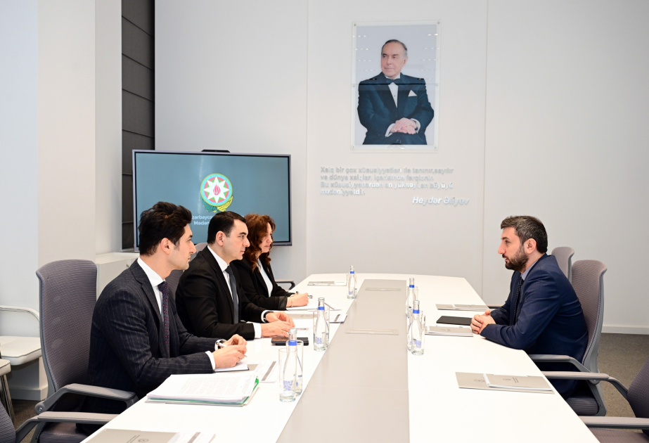 Mədəniyyət Nazirliyində “Yüksəliş” müsabiqəsinin qalibi ilə görüş keçirilib