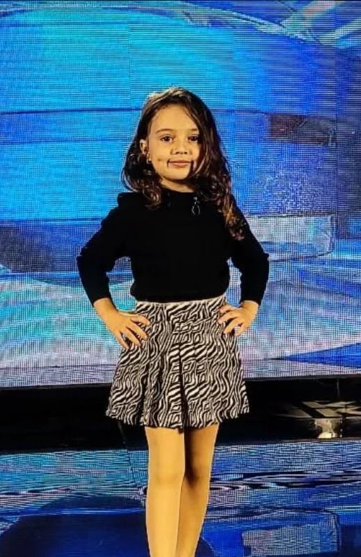 Səkkiz yaşlı Firuzə: "Mən özümü böyük aktrisa sayıram"