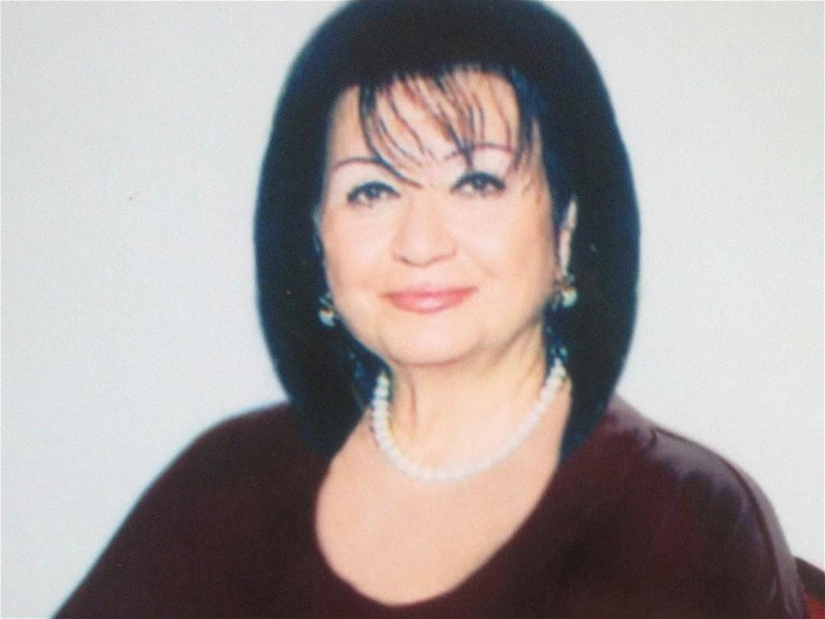 ADU professorunun “İkidilli Təhsil” adlı tədris vəsaiti nəşr olunub - FOTO