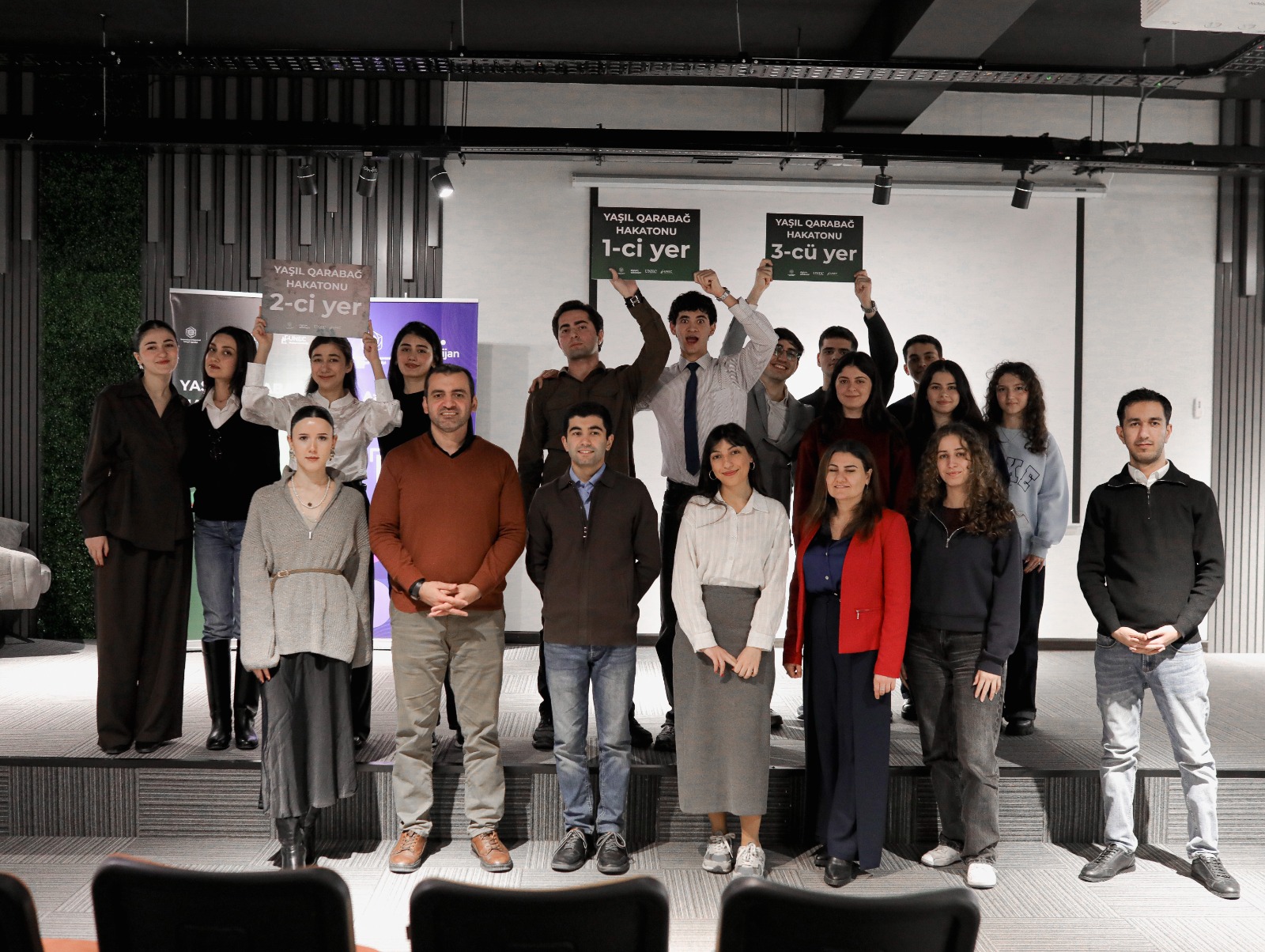 UNEC-də yarış keçirilib - FOTO