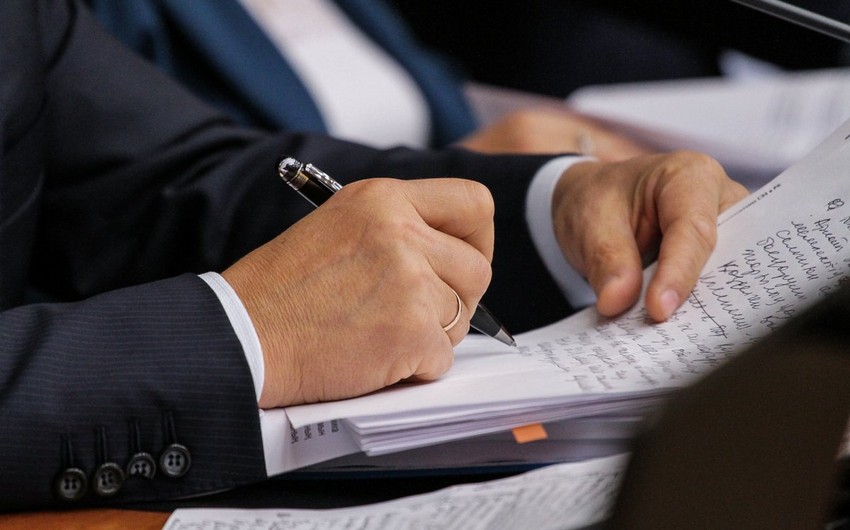 Dövlət qulluğu üzrə müsabiqənin test imtahanı keçirilir