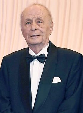 Görkəmli kinorejissor Eldar Quliyevin xatirəsi anılır