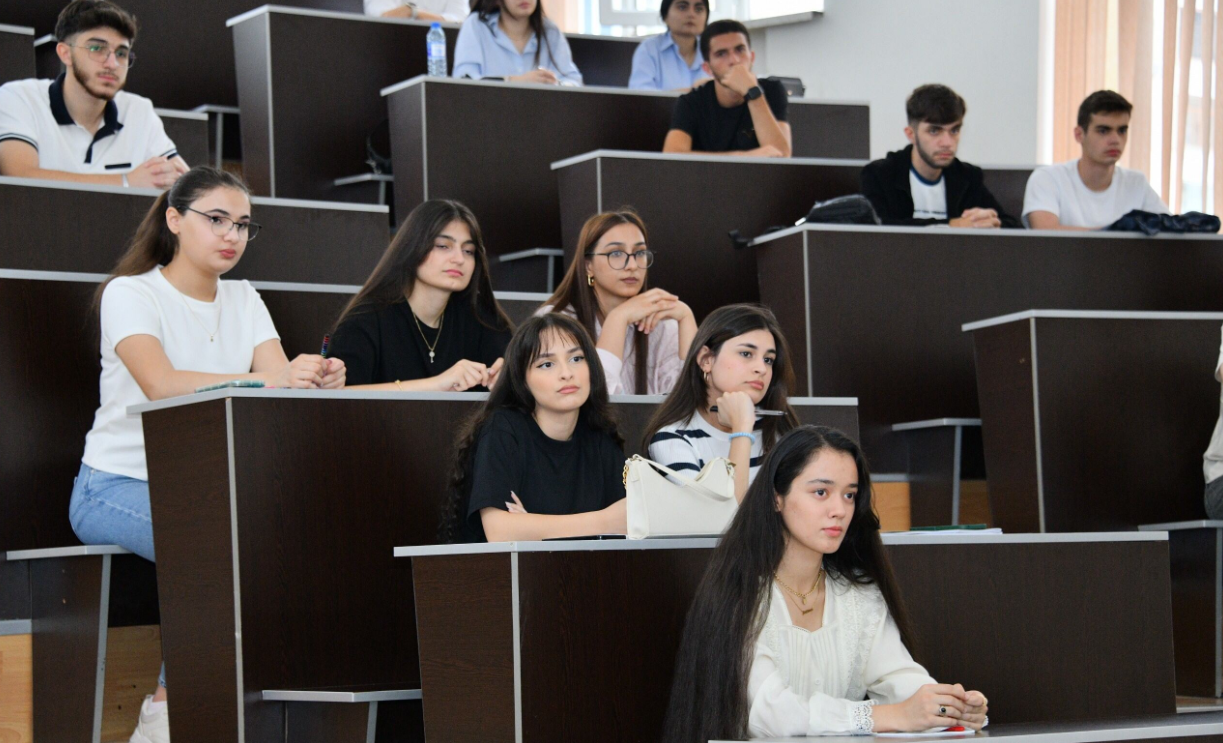 Azərbaycanda ali təhsil alanların sayı 6 faiz artıb
