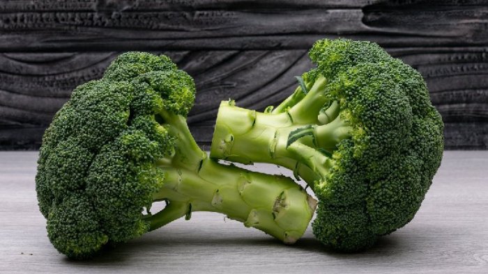 Brokkolinin kişilər, qadınlar və uşaqlar üçün faydaları