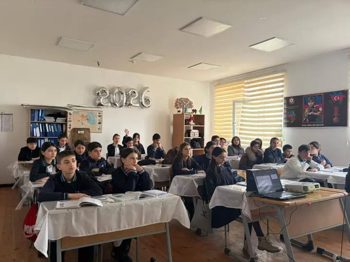 Qax rayonunda fənn birləşmələri üzrə açıq dərslər təşkil olunub