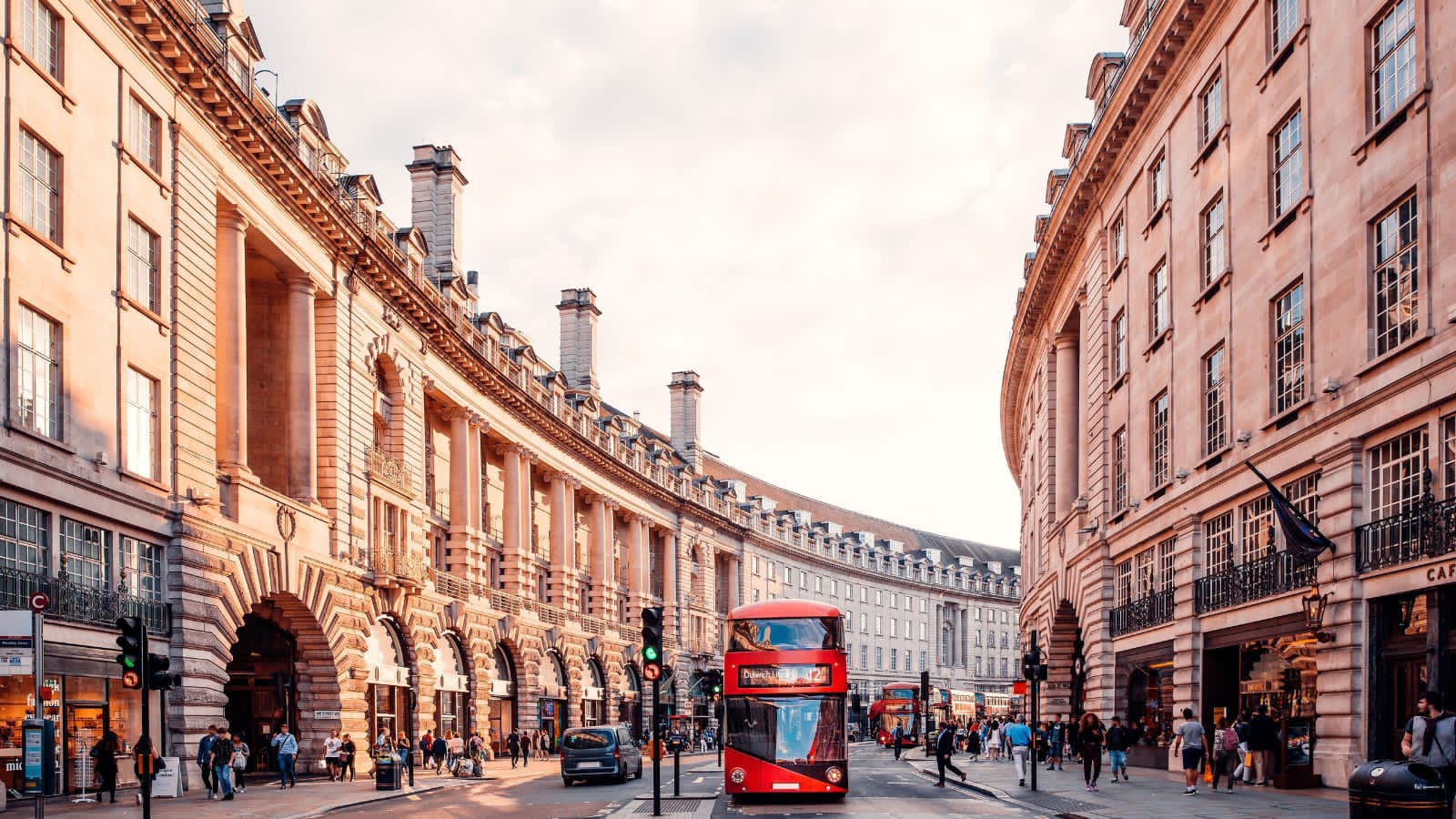 İngiltərədə məktəbə yeni başlayan uşaqların əsas həyat bacarıqlarında çatışmazlıqlar artmaqdadır