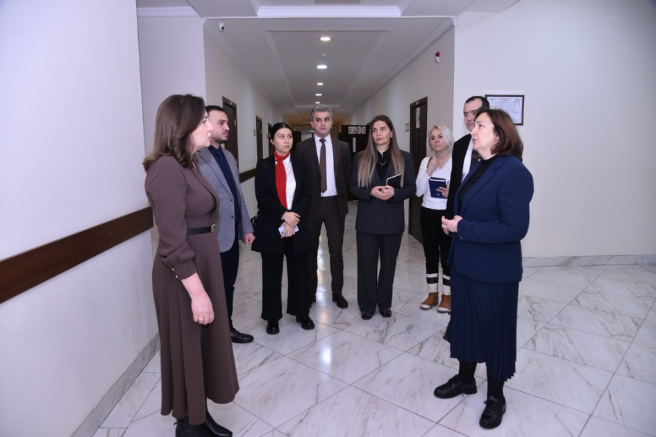 Azərbaycanda ilk dəfə xüsusi ümumtəhsil məktəbində peşə təmayüllü sinif təşkil edilib - FOTO