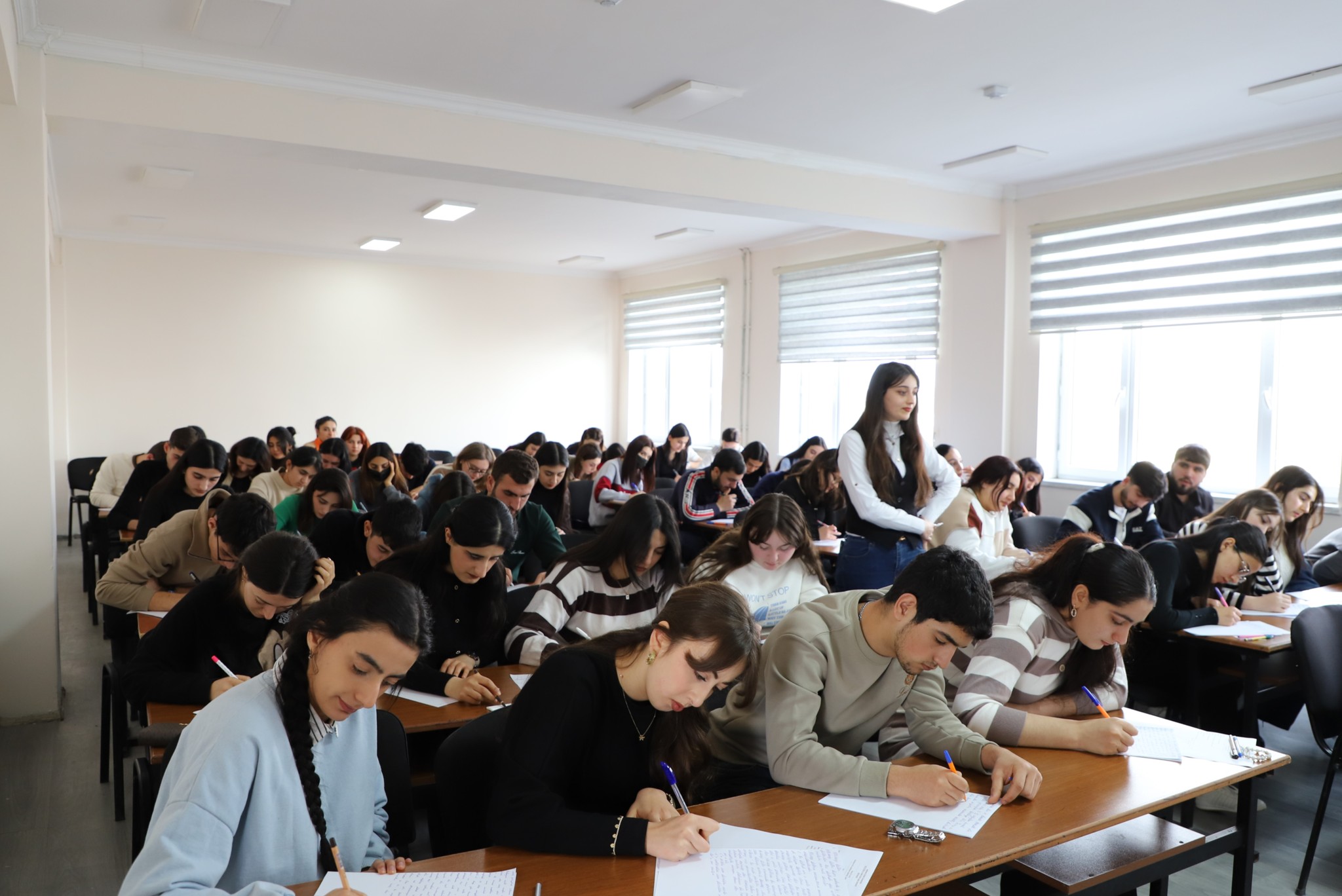 İctimai şura üzvləri LDU-da imtahanların gedişini izləyib - FOTO