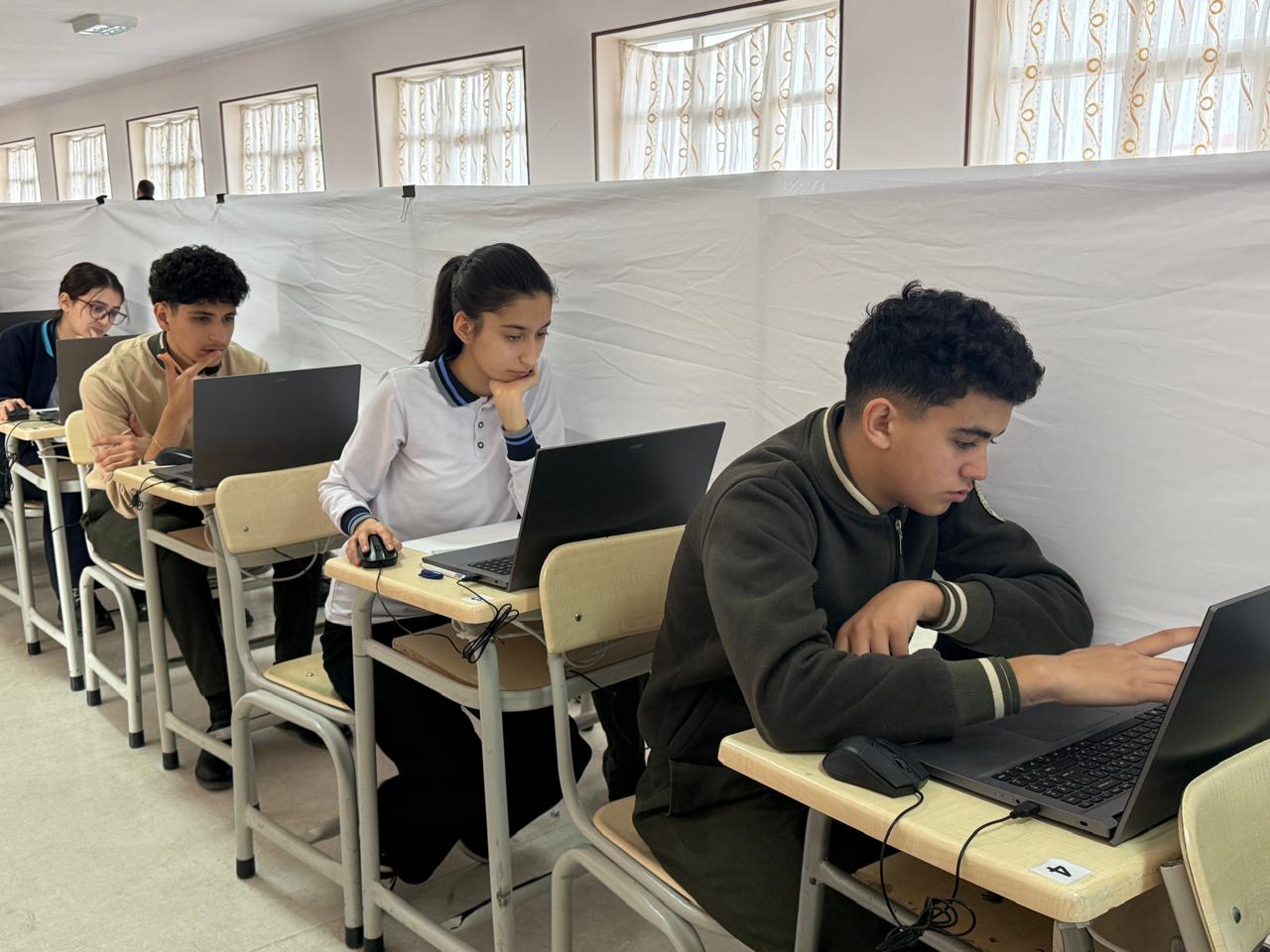 Naxçıvan məktəbliləri PISA beynəlxalq qiymətləndirmə tədqiqatında iştirak ediblər