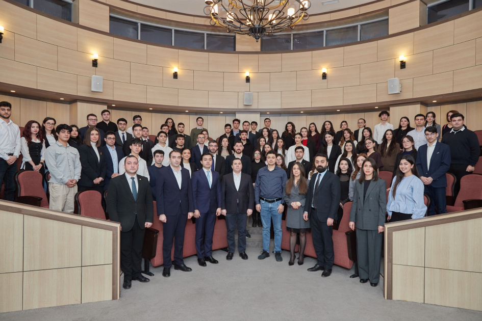“Yüksəliş” müsabiqəsinin üçüncü Tələbə Mentorluq Proqramının rəsmi açılış mərasimi keçirilib - FOTO