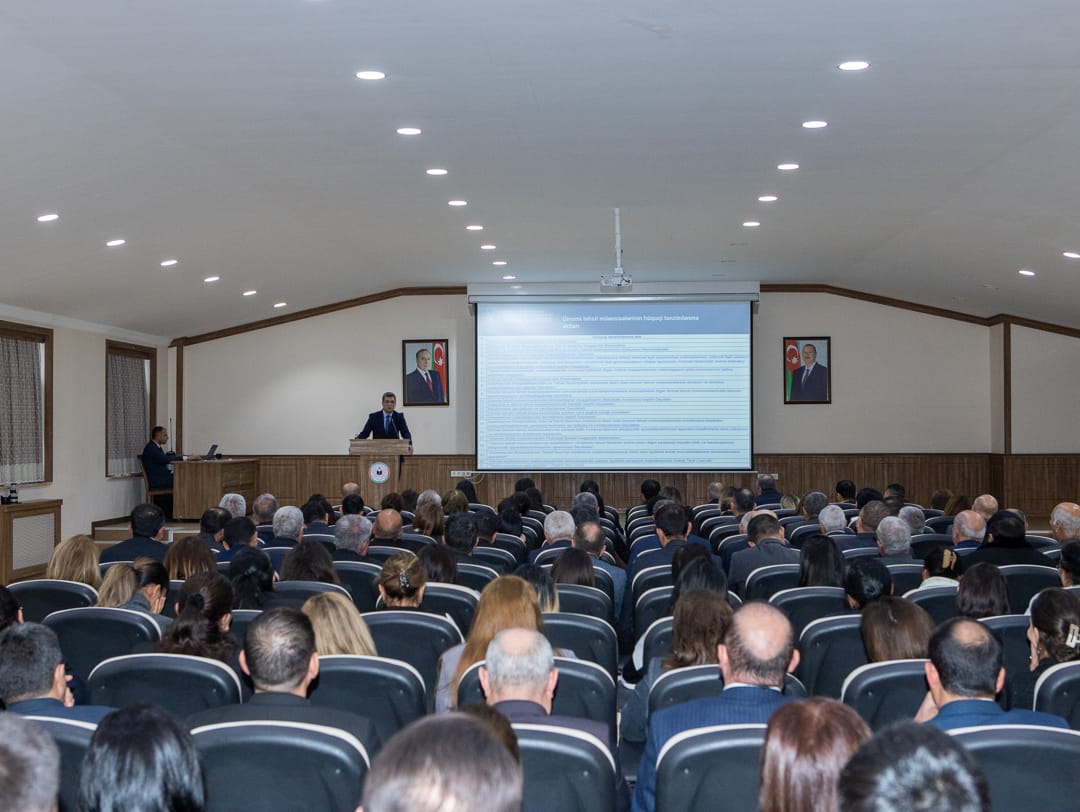 Məktəb direktorları üçün təlimlərə başlanılıb - FOTO