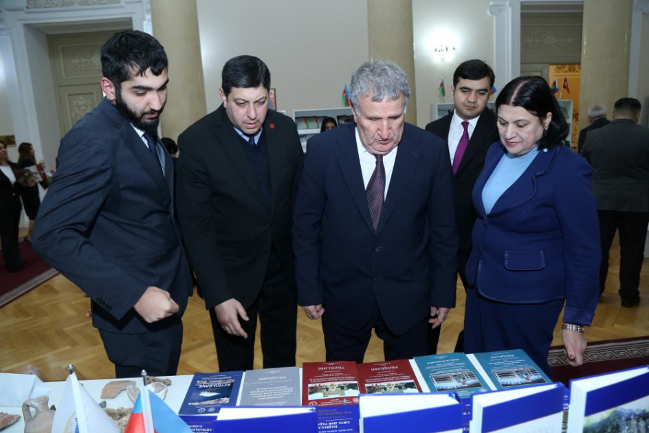 AMEA-nın İctimai Elmlər Bölməsi ötənilki fəaliyyətinə dair hesabat verib - FOTO